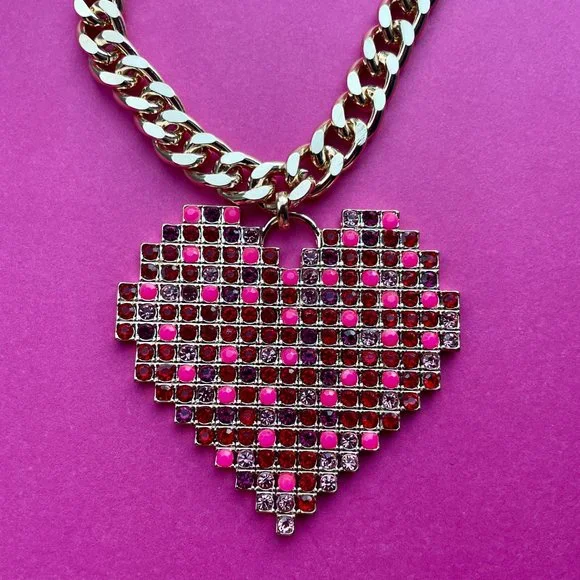 NWT Betsey Johnson Heart Necklace - Pink & Red Rhinestone Heart Thick Go… - Picture 9 of 12